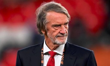 身价暴跌2500万！曼联欲3000万签下德甲抢断王，或遭利物浦截胡